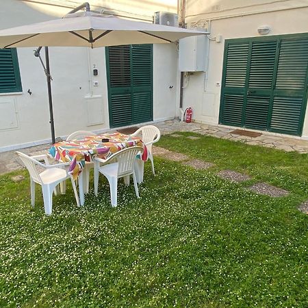 Le Tre Isolette A 200M Dal Mare Marina Di Pisa Exterior foto