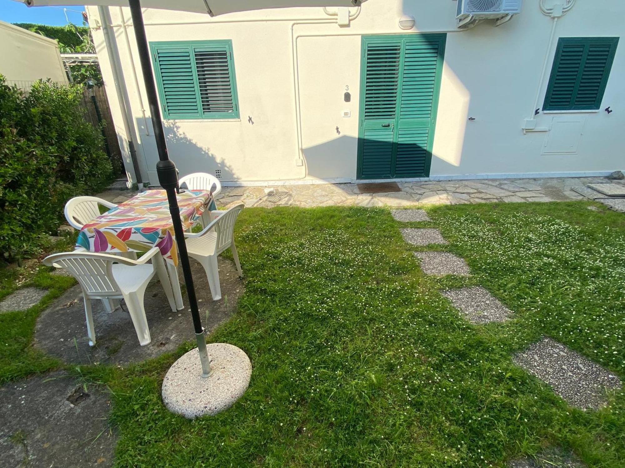 Le Tre Isolette A 200M Dal Mare Marina Di Pisa Exterior foto